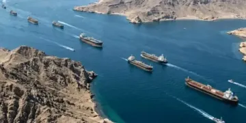 Hürmüz Boğazı’nda mayına çarpan konteyner gemisi battı