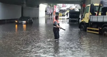 İstanbul’da Sağanak Sonrası Alt Geçit Suyla Doldu