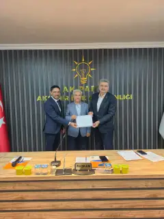 Konya Akşehir'de AK Parti Binasında Önemli Buluşma: Yeni Yönetim Sahada