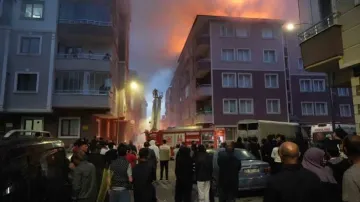 Konya’da Çatı Onarımı Sırasında Yangın: Sıçrayan Kıvılcımlar Ekipleri Alarm Verdirtti