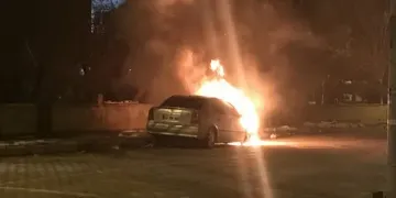 Konya’da park halindeki araçta patlama paniği