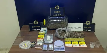 Konya’da uyuşturucuya büyük darbe: 8 gözaltı, binlerce madde ele geçirildi