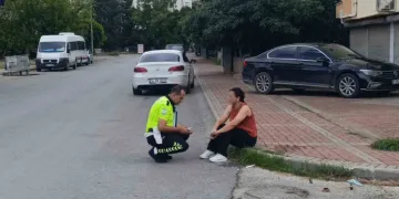 Manavgat’ta kavşakta kaza: Yaralı sürücüyü görünce gözyaşlarını tutamadı