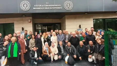 Meram İlçe Halk Kütüphanesi’nde şiir ve müzik bir araya geldi