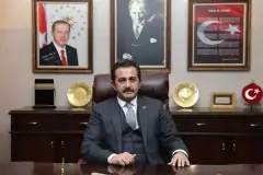 Mustafa Aksu’nun Hayatı: Eğitimi, İş Yaşamı ve Bürokrasi Kariyeri