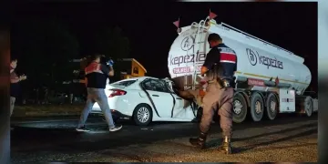 Otomobil Tırın Altına Girdi: 34 Yaşındaki Ahmet Sevim Feci Kazada Can Verdi