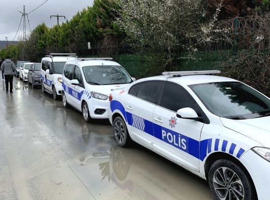 Polis Memuru Ne Uğradığını Şaşırdı: Trafik Kontrolünde Güldüren ve Düşündüren Diyalog!