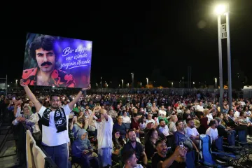 Selçuklu’da Büyük Arabesk Gecesi: On Binler Unutulmaz Şarkılara Eşlik Etti