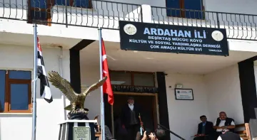 Serdal Adalı Kartal Heykelinin Açılışını Yaptı