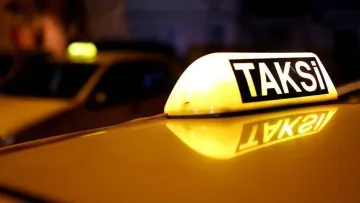 Taksi Ücreti Yerine Servet Gönderildi: Dürüst Taksici Hesabındaki Dev Parayı İade Etti