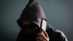 Telefonda Kendisini Bankacı Olarak Tanıttı