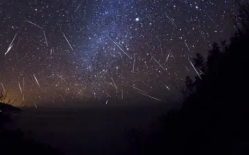 Perseid meteor yağmuru Konya'da bu gece zirve noktasına ulaşacak