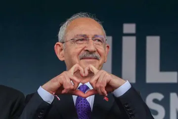 Kılıçdaroğlu Cezaevindeki Belediye Başkanı Beşikçioğlu'nu Ziyaret Etti