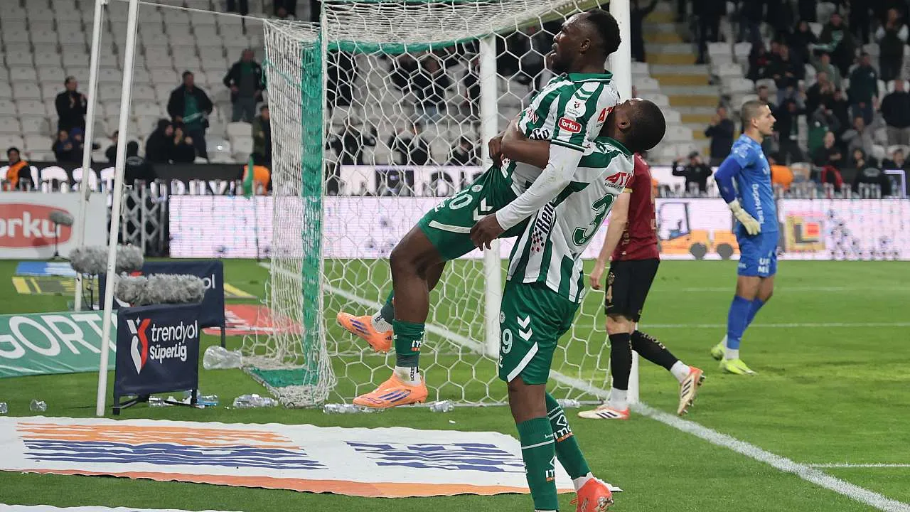 TÜMOSAN Konyaspor Evinde Hata Yapmadı: Konyaspor 2-0 Gençlerbirliği