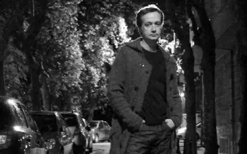 Yazar Cem Akaş Kimdir? Hayatı, Kitapları ve Yayıncılık Kariyeri