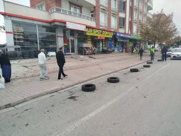 Yolu Kapatıp Geçişe İzin Vermediler