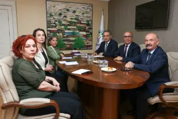Tülay Hatimoğulları ve Alevi Vakıfları Federasyonu Genel Merkezde Bir Araya Geldi